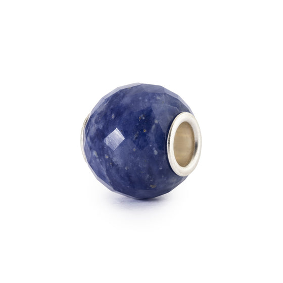 Runder blauer Sodalith, facettiert / Edelstein und Sterlingsilber